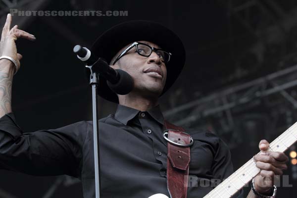 RAPHAEL SAADIQ - 2011-07-02 - BELFORT - Presqu'ile du Malsaucy - 